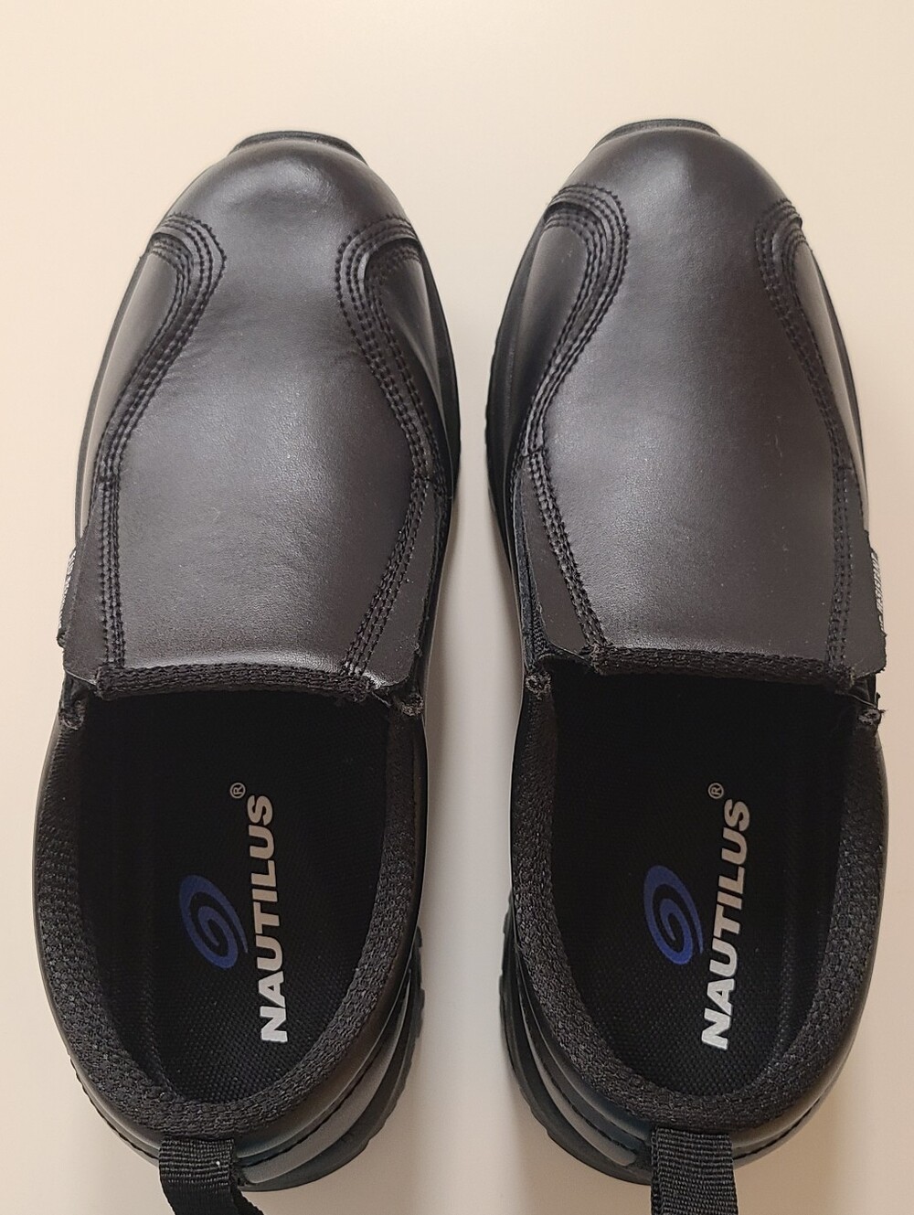 NWOT Nautilus SkidBuster N5064 Slip-On Safety Shoes Black Leather Women's 7.5 W